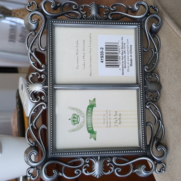 Wal-Mart Heirloom Antiqued Gray Metal Frame - Picture 1 of 8